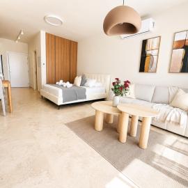 Avalon Gardens A008 - Designer Resort Studio, viešbutis mieste Emba