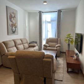 Modern 3 Bedroom Home in Tilisi, hotel en Gatimu