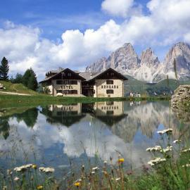 Hotel Garni Gonzaga, hotel en Canazei