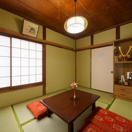 横浜のおばあちゃんの家 A Fully Ronovated Grandma's Home in Yokohama
