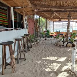 chez Lulu Beach Anakao: Anakao şehrinde bir otel