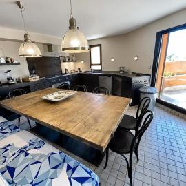Riad 9 - Chambre Topaze、カップ・ダグドのホテル