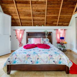 Dreamvilles Ecovillage Bed and Breakfast near Playa Aserradero, hotel a Las Galeras