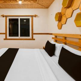 Palette KCR RESORT, hotel a Hyderabad