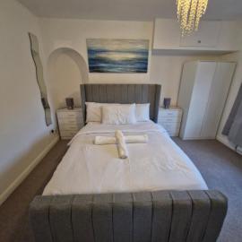 Cosy 3 bedroom house close to city and shops, hotel en Parkside
