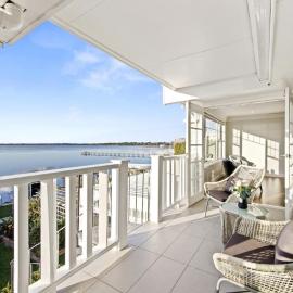 Luxury Waterfront Holiday Home