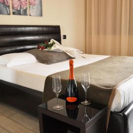 Rimmel Motel, hotel u Parmi