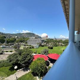 Rike Park Hotel – hotel w mieście Tbilisi City