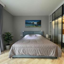 Title Legendary Grand Terrace Studio by TVC