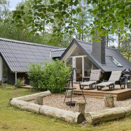 Modern Oasis Surrounded By Nature，瑞伊的飯店