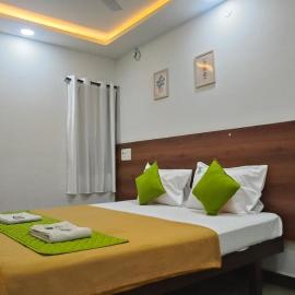 Royal Green Residency Chennai Airport, hotel u Chennaiju