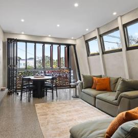 Corten Haus South Urban Retreat