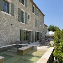 Mas de l'Etoile, hotel a Aureille