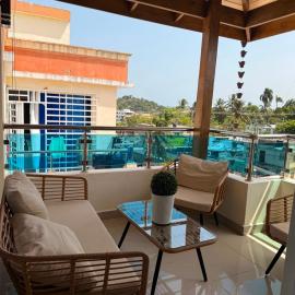 Modern Apartment 2bed Terrace Parking, Hotel in San Cristóbal
