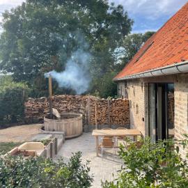 Klein Kompas Luxe gîte met hottub en natuur
