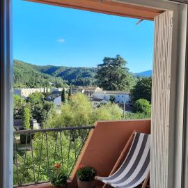 appartement spacieux et calme proche centre ville