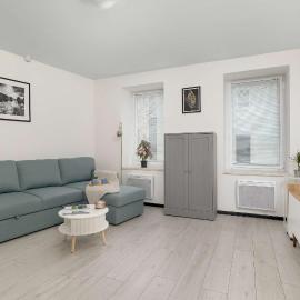 Bright Studio with The Perfect Space for Remote Working by Noclegi Renters