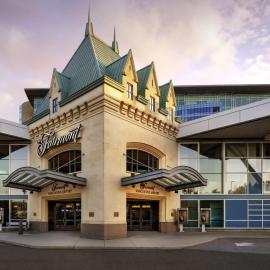 Fairmont Vancouver Airport In-Terminal Hotel, hotel em Richmond