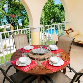 Modern Beachfront Condo with Pool - Sapphire 109