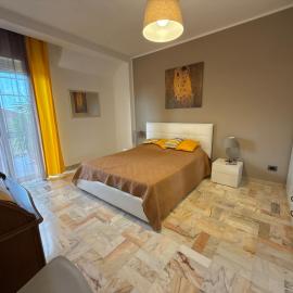 Residenza Aurora by Holiday World, hotel en Loano