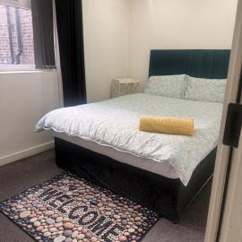 Luton Cozy Apartment for 2 Flat 2