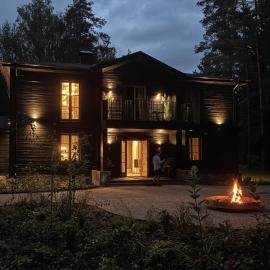 Private forest villa with sauna