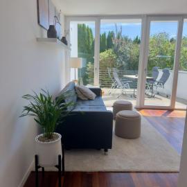 Moderne Design-Wohnung mit Bergblick & Terrasse, hotel a Tiefgraben