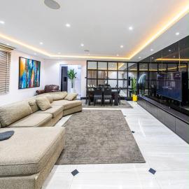 3 Bedroom apartment in Lekki phase one 24hrs light