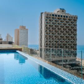 Beachfront luxury penthouse 5BR & private pool