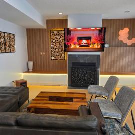 Cozy walkout retreat beside pond and trail
