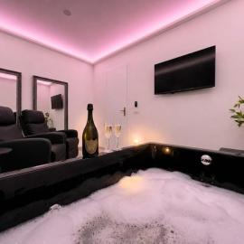 Bella Vita Stays Wellness, hotel em Sondrio