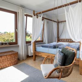 Heimathafen Hannover- Big House with swimmingpool, sauna and garden, hotelli kohteessa Hannover