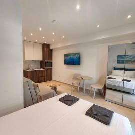 Sea Pleasure A1 Studio – hotel w mieście Perea