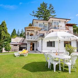 Casa Malpensata: Lake View Garden House - Happy Rentals