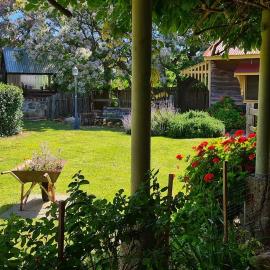 Peppercorn Cottage - Your Romantic Coastal Getaway – hotel w mieście Normanville