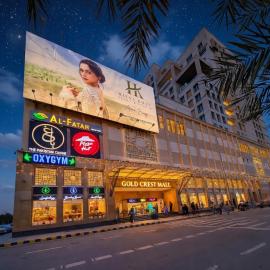 Gold crest mall residence - Luxury Apartments by Alvis Suite - DHA Phase 4, viešbutis mieste Lahoras