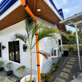 FRV casa de Moalboal