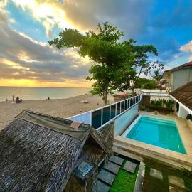 Beachfront Oasis Private Pool and Local Culture