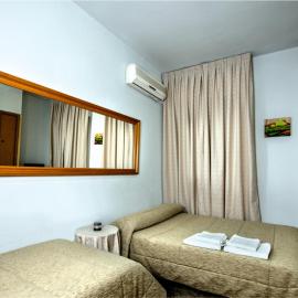 Hostal Santa Barbara, hotel in Toledo