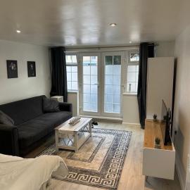 Viesnīca Spacious Cosy Dagenham Studio pilsētā Dagenham Dock
