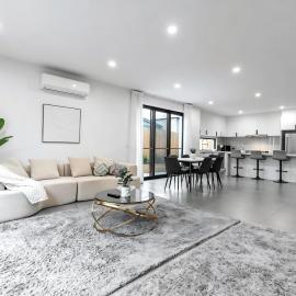 Central Oakleigh East Amenities & Parking