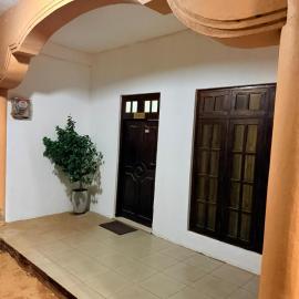 H & Z Guest House, Hotel in Trincomalee