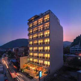 Aabas Pokhara by Barahi Hospitality