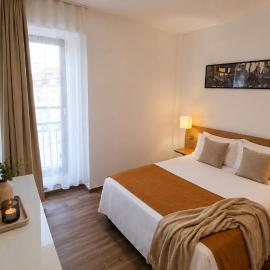 Jafar 1 - Modern 1BR Apartment with Balcony
