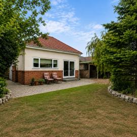 3 Bed Bungalow with Large Garden, hotel di Westoe