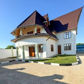 Havillah Bustani Apartments, хотел в Galu