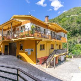 La Veiga Apartamentos Turísticos, hotel u gradu La Riera