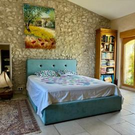 BROSSARD, Hotel in Cavaillon