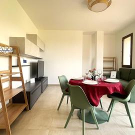 Belvedere - Borgo Agosti by Holiday World, hotel a Marina dʼAndora