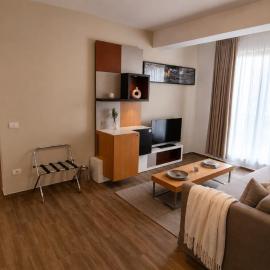 Jafar 6 - 2BR Apartment with Balcony & Workspace